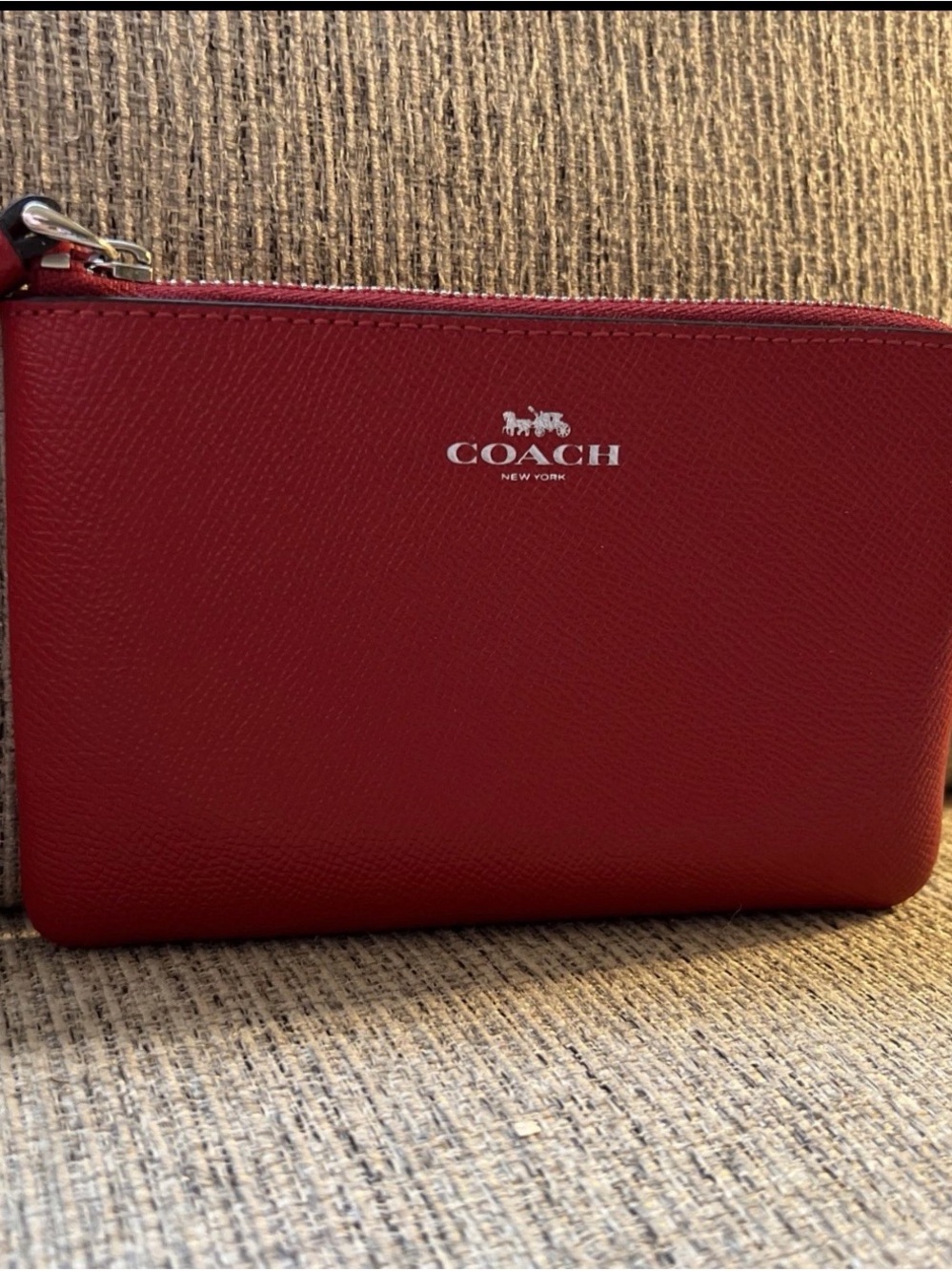 Coach Corner Zip Wristlet In Leather - RED